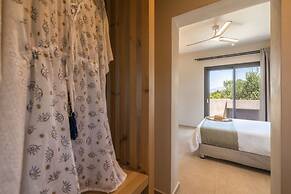Topos Suites