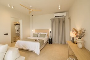 Topos Suites