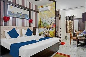 HOTEL VIRAJ