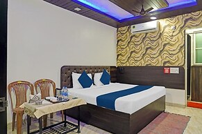 HOTEL VIRAJ