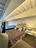 Industrial-chic 1BD Loft by the River Fulham!