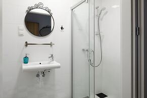 MoHo Modern Hostel