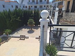 Paramount Gardens Resorts D204