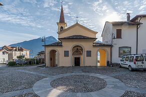 Pianello Charming Lake View