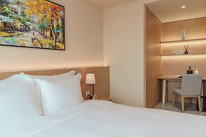 The Five Suites Lilas