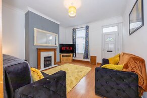 Captivating 2-bed House in Blackburn
