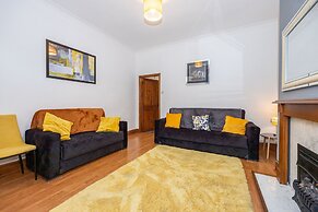 Captivating 2-bed House in Blackburn
