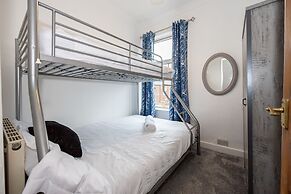 Captivating 2-bed House in Blackburn