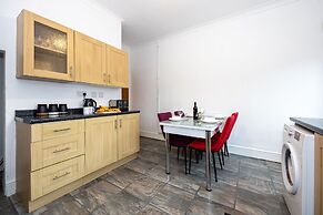 Captivating 2-bed House in Blackburn