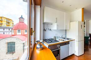 Colonna Classic Style Apartment by Wonderful Italy