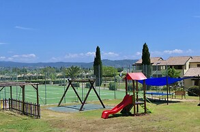 Residence with pool 4 km from Suvereto