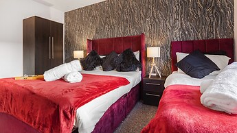 Oceanic Bliss Sleeps 7 With Netflix