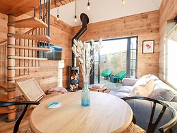 Little Beach Cabin