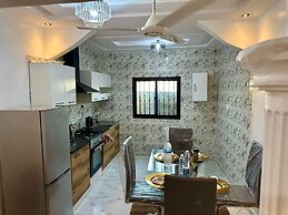 Luxe Apt #4the Retreat Apartments