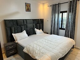 Luxe Apt #4the Retreat Apartments