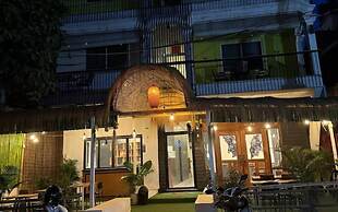 The Hive Hotel