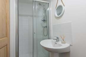 Wheal Rose Lodge