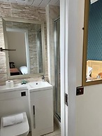 Earl David Hotel