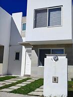 CASA LAUREL