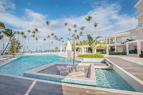 Destination Jelly Playa Coral Condo