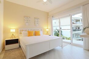 Destination Jelly Playa Coral Condo