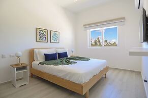 Destination Jelly Playa Coral Condo