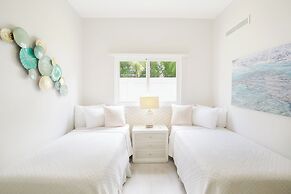 Destination Jelly Playa Coral Condo