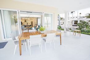 Destination Jelly Playa Coral Condo