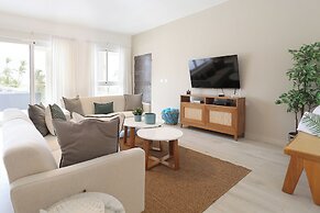 Destination Jelly Playa Coral Condo