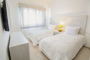 Destination Jelly Playa Coral Condo