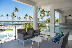 Destination Jelly Playa Coral Condo