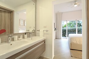 Destination Jelly Playa Coral Condo