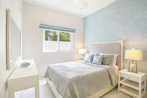 Destination Jelly Playa Coral Condo
