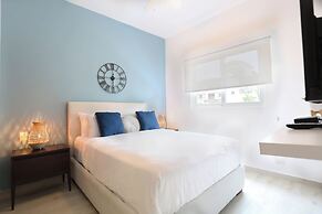 Destination Jelly Playa Coral Condo