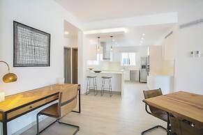 Destination Jelly Playa Coral Condo