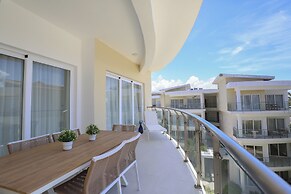 Destination Jelly Playa Coral Condo
