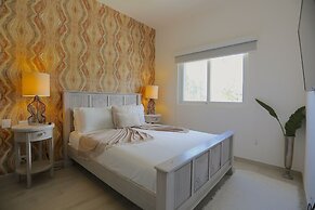 Destination Jelly Playa Coral Condo