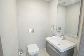 Destination Jelly Playa Coral Condo