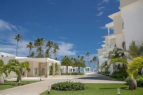 Destination Jelly Playa Coral Condo