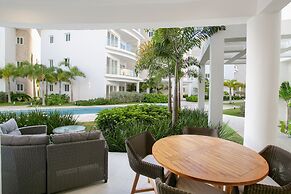 Destination Jelly Playa Coral Condo