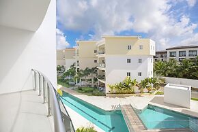 Destination Jelly Playa Coral Condo