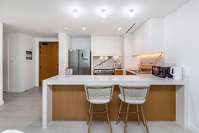 Elite 2BR at La Vie with sea view