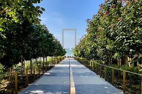 Elite 2BR at La Vie with sea view