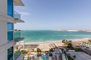 Elite 2BR at La Vie with sea view