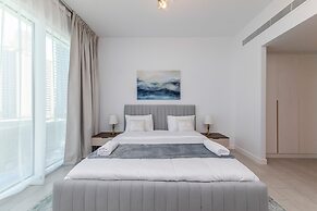 Elite 2BR at La Vie with sea view