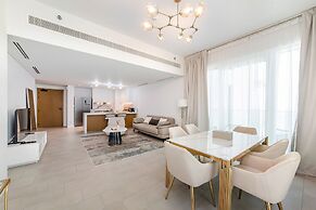 Elite 2BR at La Vie with sea view