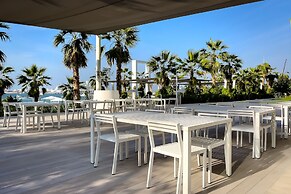 Elite 2BR at La Vie with sea view