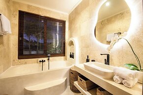 Canggu 400m Tobeach Escape 4br Designer Villa