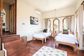 Canggu 400m Tobeach Escape 4br Designer Villa