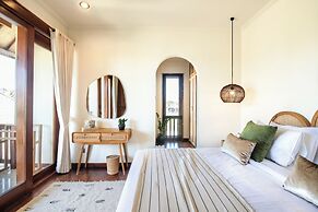 Canggu 400m Tobeach Escape 4br Designer Villa